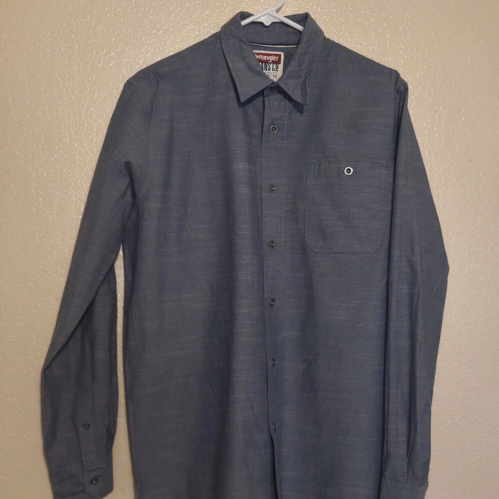 Wrangler Jeans Company Men's Medium Light Grey Button Down
